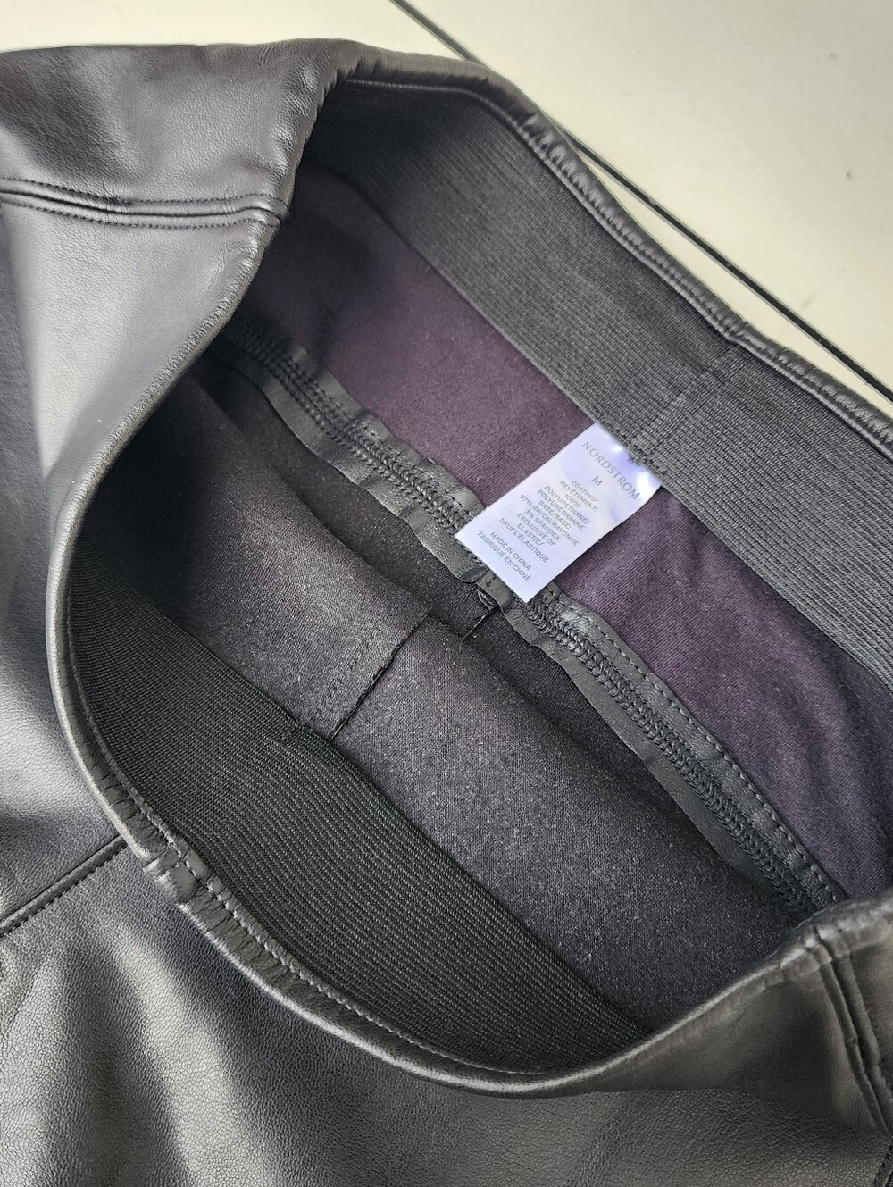 NWOT Nordstrom Faux Leather Rayon Leggings Black High Waisted Skinny Pants  M - Picture 7 of 11